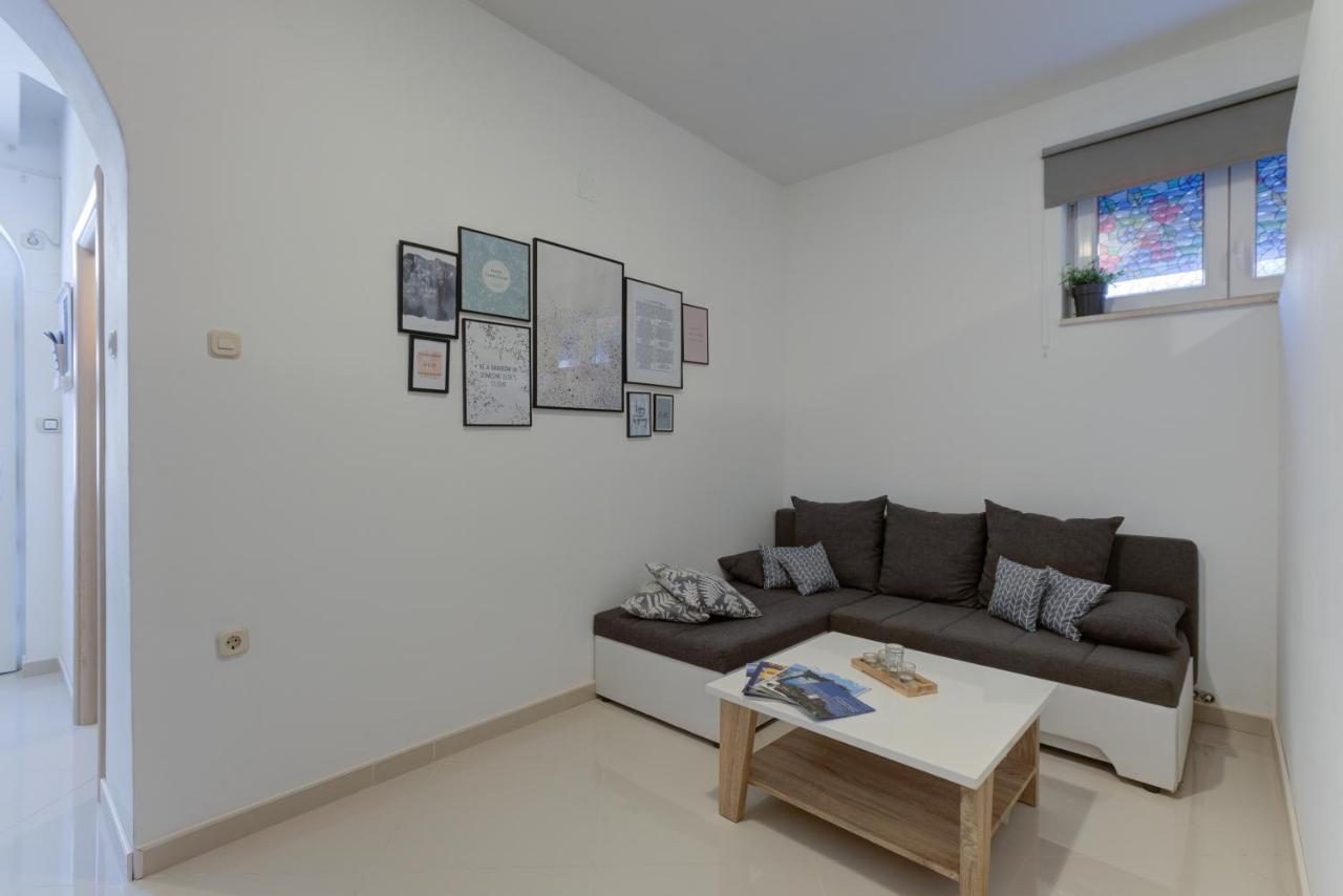Apartments Kristijan Senj  Εξωτερικό φωτογραφία